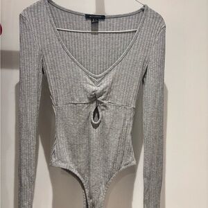 Revamped Gray Ribbed V-Neck Bodysuit